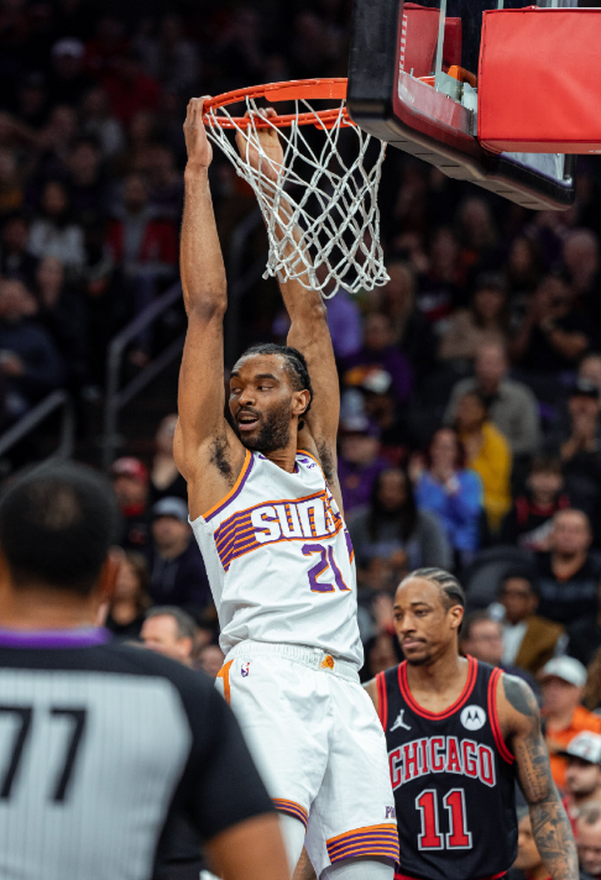 爱游戏体育直播-包含国际比赛日广厦男篮备战亚冠杜兰特与30激战公牛分钟，连对手都承认：穆古鲁扎爆冷击败RNG的词条