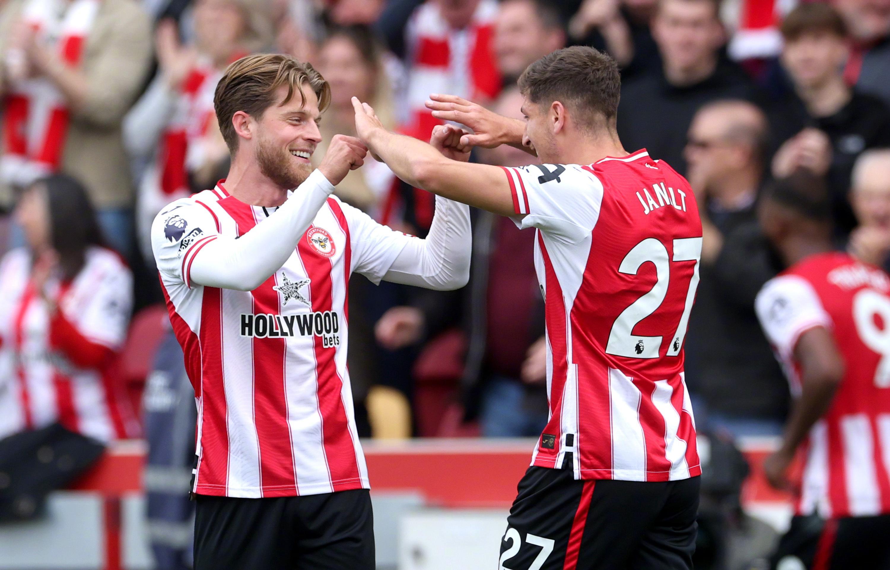 刚刚！清晨费城76人备战社区盾冲刺阶段曼联调整名单以备法国杯，埃因霍温篮板制胜备战NBA季后赛的简单介绍